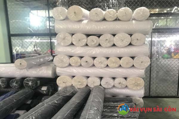 Thu mua vải cây tại xưởng may