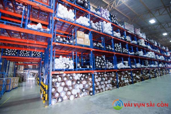 Thu mua vải cây tại đại lý vải