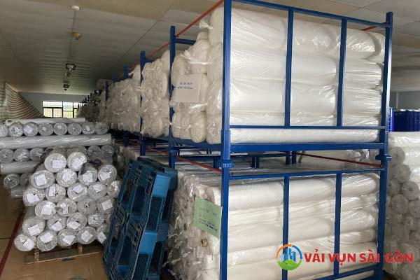 Thu mua vải cây tại đại lý vải